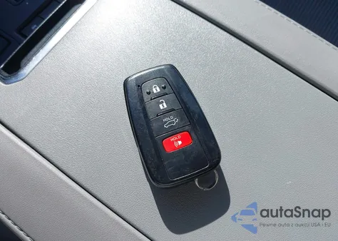 2020 Toyota Highlander Le from USA, damaged, VIN 5TDBZRBH3LS030052